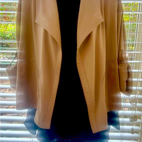 Max Studio Jacket - Picture 2 of 7